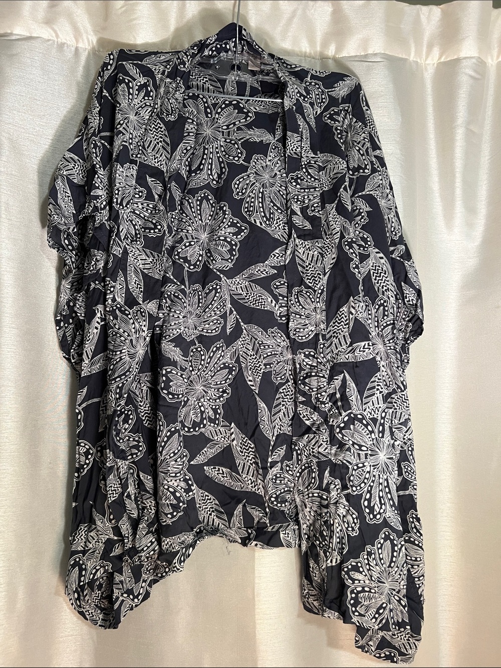 LOFT Black and White Floral Kimono Tunic